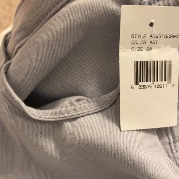 AG the Slit crop Jeans in gray
